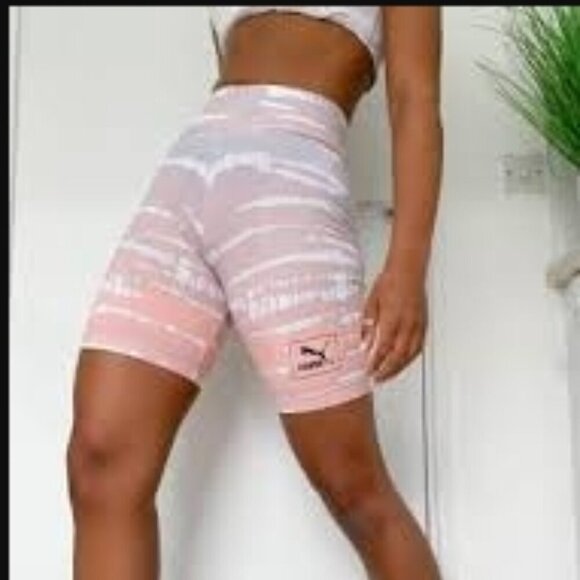 Ladies Puma Ombre Athletic Shorts - Picture 1 of 4